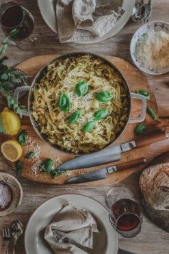 Fiskars Norden Oven Pan Roestvrij Staal -Copenhaging Winkel 35796 01 8 EnvironmentImage 56668a6d53