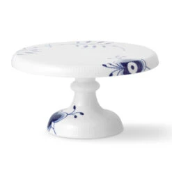 Royal Copenhagen Blue Fluted Mega Schotel Op Voet