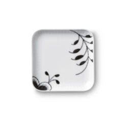 Royal Copenhagen Black Fluted Mega Vierkant Bord