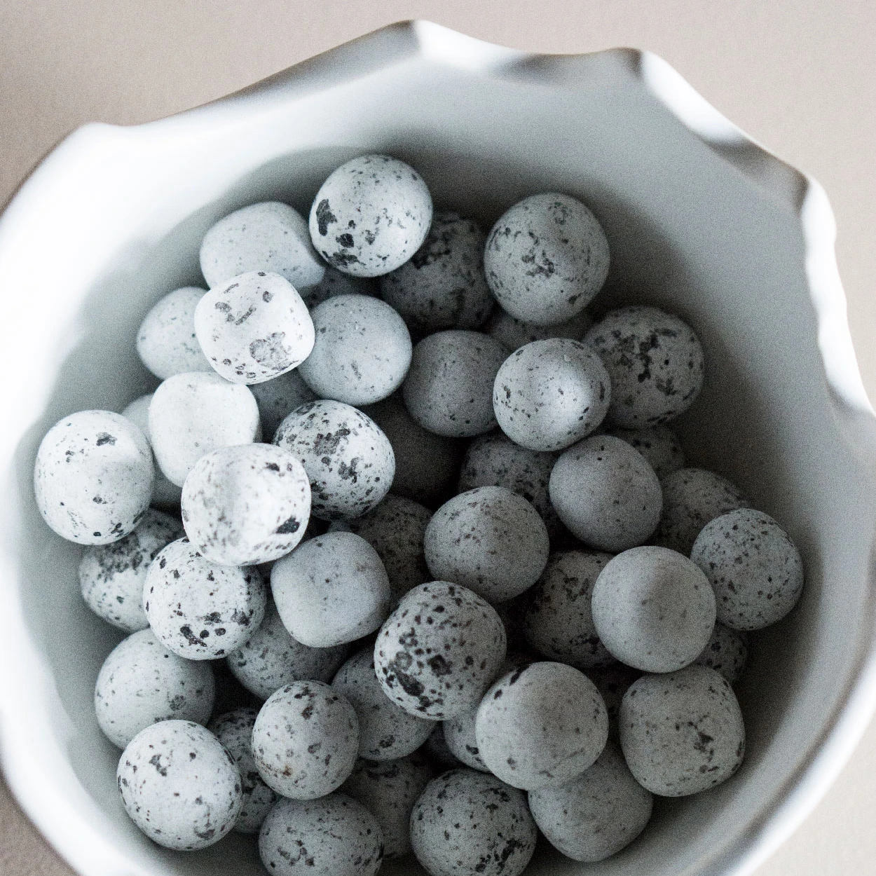 DBKD Happy Easter Kom Eierschaal Large 2 DBKD Happy Easter Kom Eierschaal Large - Afbeelding 2