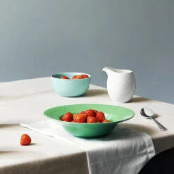 Lyngby Porcelæn Rhombe Diep Bord Groen -Copenhaging Winkel 42959 01 03 1507207efe