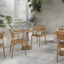 Muuto Linear Stalen Tafel 70x70 Cm -Copenhaging Winkel 501298 01 2 EnvironmentImage 0194df3e90