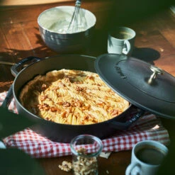 Staub Chistera Hapjespan Ø28 Cm 3,7 L -Copenhaging Winkel 502914 01 3 EnvironmentImage 39b65ef4a7