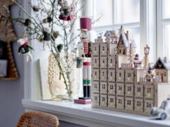 Bloomingville Darren Notenkraker Decoratie 38 Cm 2-delig -Copenhaging Winkel 505524 01 5 EnvironmentImage bbe05aaee2