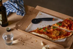 Fiskars Functional Form Pizzasnijder -Copenhaging Winkel 507606 01 10 EnvironmentImage 710fd1f9e7