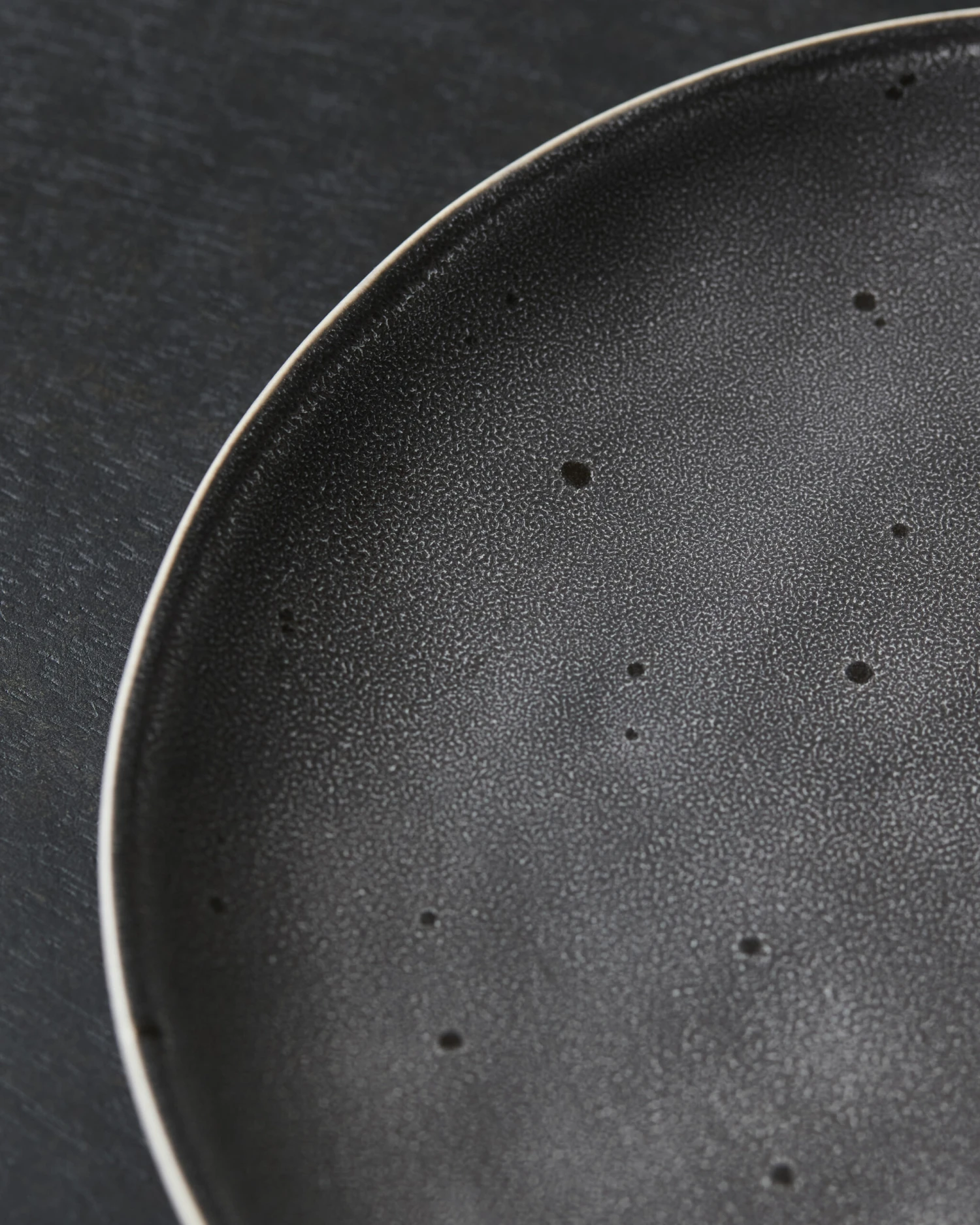 House Doctor Rustic Bordje Ø20 Cm 4 House Doctor Rustic Bordje Ø20 Cm - Afbeelding 4