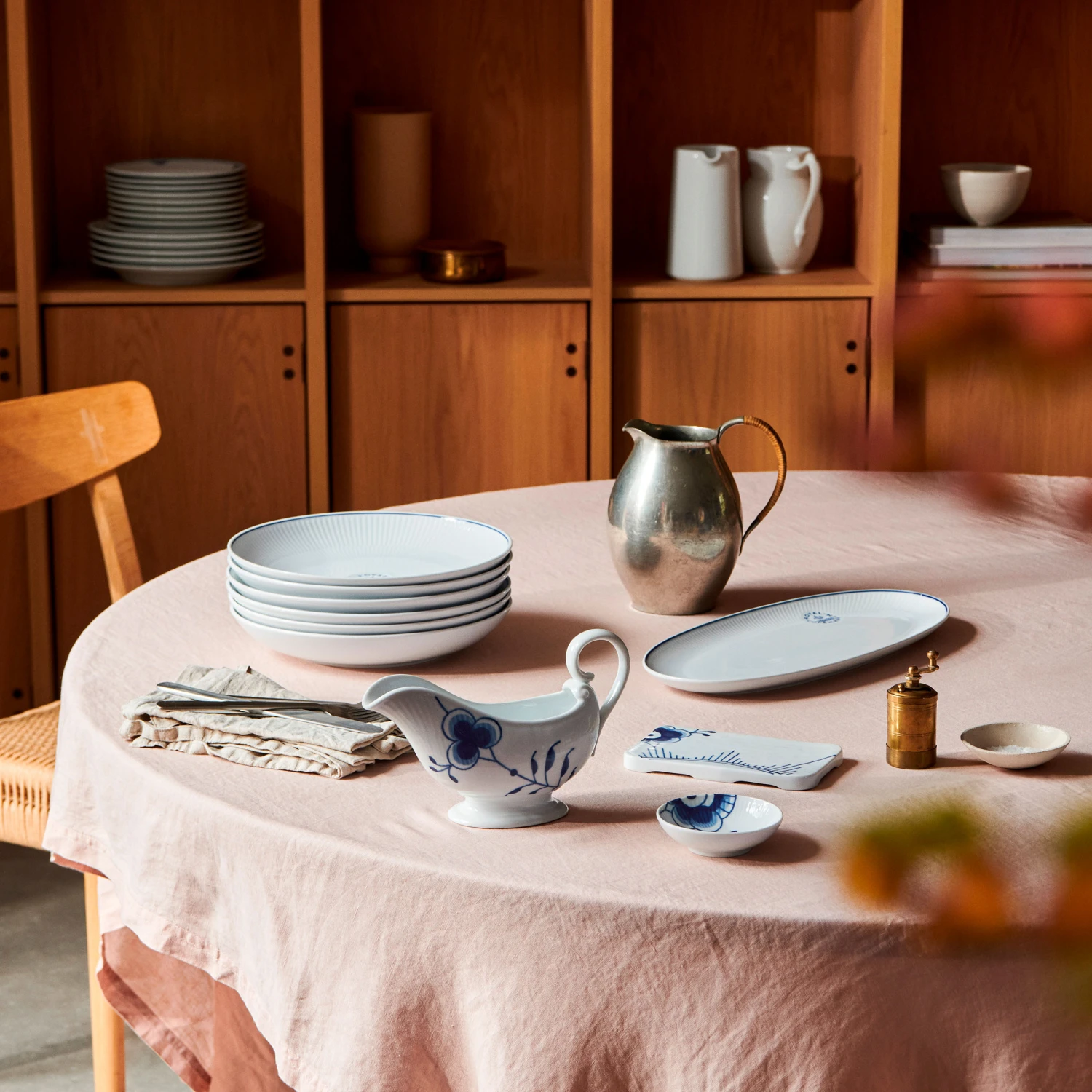 Royal Copenhagen Blue Fluted Mega Serveerschaal 9,2x15,5 Cm 2 Royal Copenhagen Blue Fluted Mega Serveerschaal 9,2x15,5 Cm - Afbeelding 2