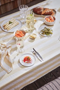 OYOY Striped Servet 45x45 Cm 2-pack -Copenhaging Winkel 513189 01 3 EnvironmentImage 151c43faea