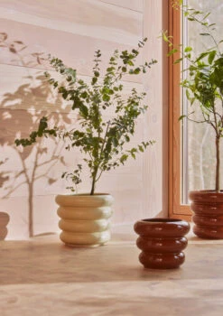 OYOY Awa Bloempot Groot Ø25,7 Cm -Copenhaging Winkel 513227 01 2 EnvironmentImage 13274e3e5d