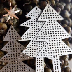 House Doctor Tree With Star Kersthanger Geperforeerd 3-pack -Copenhaging Winkel 513332 01 6 EnvironmentImage 3f1d9ceefa