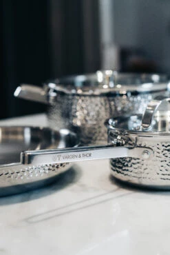 Kroma Gehamerde Verchroomde Steelpan Met Deksel -Copenhaging Winkel 513369 01 3 EnvironmentImage 08bf460f1c