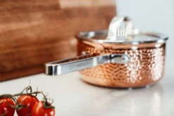 Mjölner Gehamerde Koperen Steelpan Met Deksel -Copenhaging Winkel 513373 01 7 EnvironmentImage 15bc9eb3ee