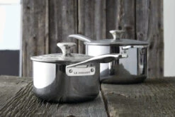 Le Creuset Signature 3-Ply Steelpan Met Deksel En Hulphandvat -Copenhaging Winkel 514169 01 4 EnvironmentImage d0d14c9966