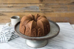 Nordic Ware Fleur De Lis Bundt Bakvorm -Copenhaging Winkel 515963 01 6 EnvironmentImage c28c79999f