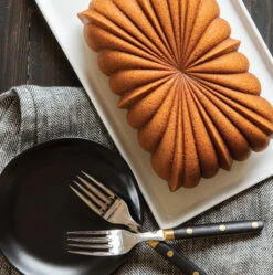 Nordic Ware Classic Fluted Loaf Bakvorm -Copenhaging Winkel 515966 01 4 EnvironmentImage a3e077632f