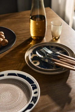 Marimekko Siirtolapuutarha Bord Klein Ø20 Cm 8 Marimekko Siirtolapuutarha Bord Klein Ø20 Cm -Copenhaging Winkel 516133 01 41 EnvironmentImage d0fbb8f7fd