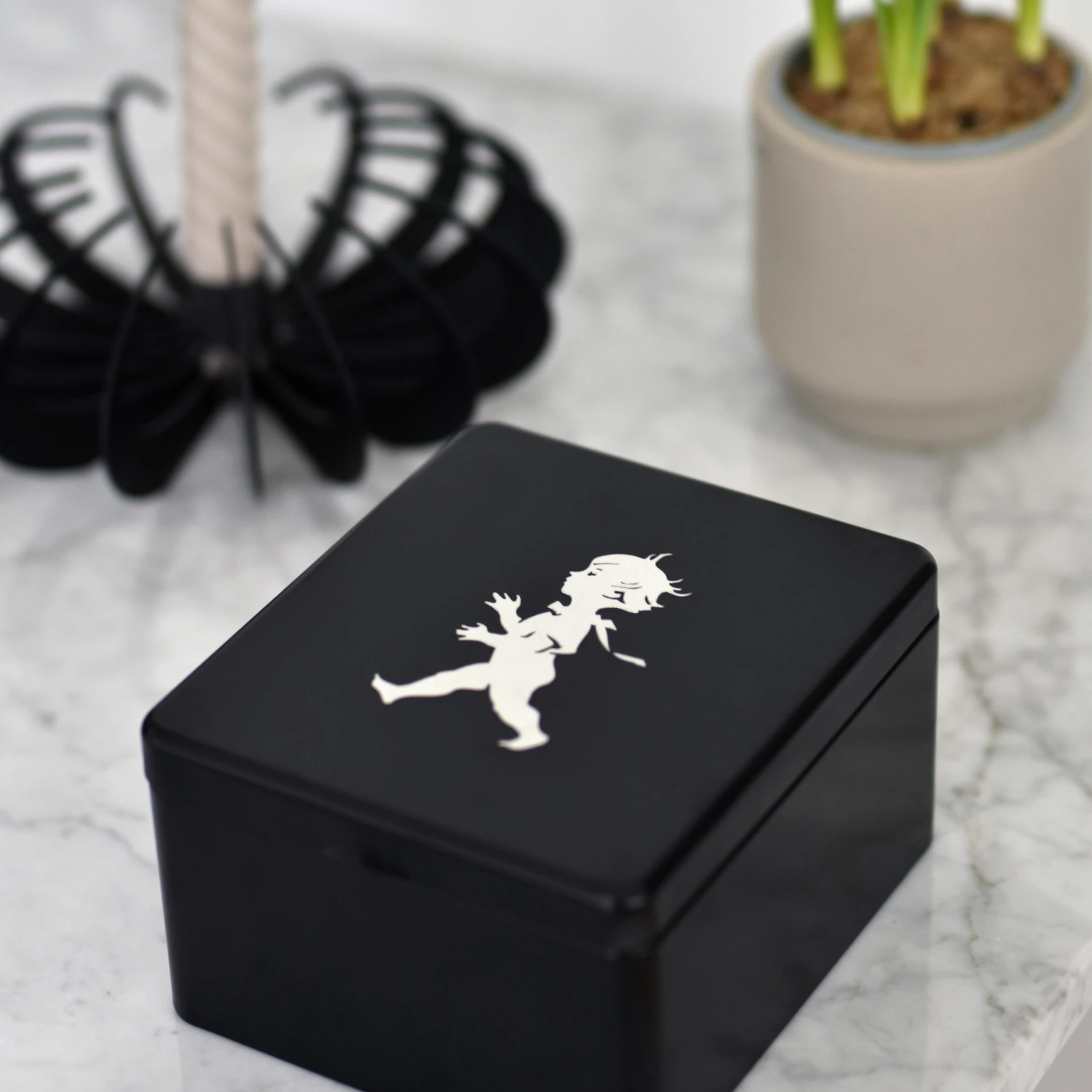 Solstickan Theedoos Met Vakjes 13,6x15,6 Cm 5 Solstickan Theedoos Met Vakjes 13,6x15,6 Cm - Afbeelding 5