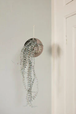 AYTM GLOBE Hangende Bloempot Ø21 Cm H32 Cm -Copenhaging Winkel 570573 01 9 EnvironmentImage 923d06a3d7