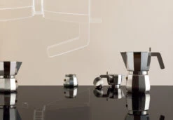 Alessi Moka Espresso-koffiezetapparaat Inductie -Copenhaging Winkel 571192 01 4 EnvironmentImage 7b0bed4bc4