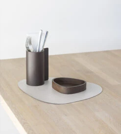 LIND DNA Serene Placemat Curve M -Copenhaging Winkel 571902 01 41 EnvironmentImage 6b5ac68a54