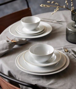 Pillivuyt Plissé Bord Met Gouden Rand Ø28 Cm 6 Pillivuyt Plissé Bord Met Gouden Rand Ø28 Cm -Copenhaging Winkel 572164 01 10 EnvironmentImage 9e325e31ff