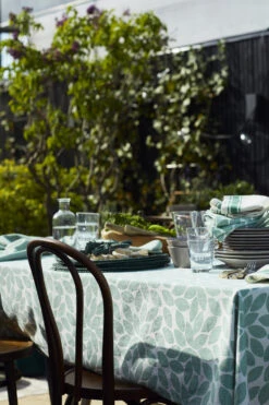 Lexington Printed Leaves Tafelkleed 150x250 Cm -Copenhaging Winkel 575338 01 40 EnvironmentImage d10db6915a