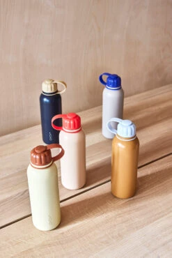 OYOY Pullo Waterfles 52 Cl -Copenhaging Winkel 578186 01 42 EnvironmentImage 0a7949027b