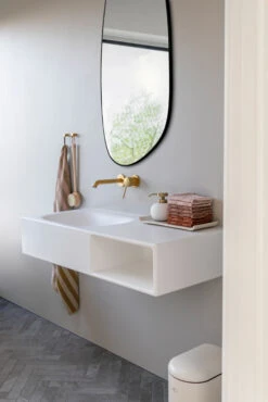 Mette Ditmer Figura Spiegel Large -Copenhaging Winkel 578727 01 40 EnvironmentImage 7439c69067