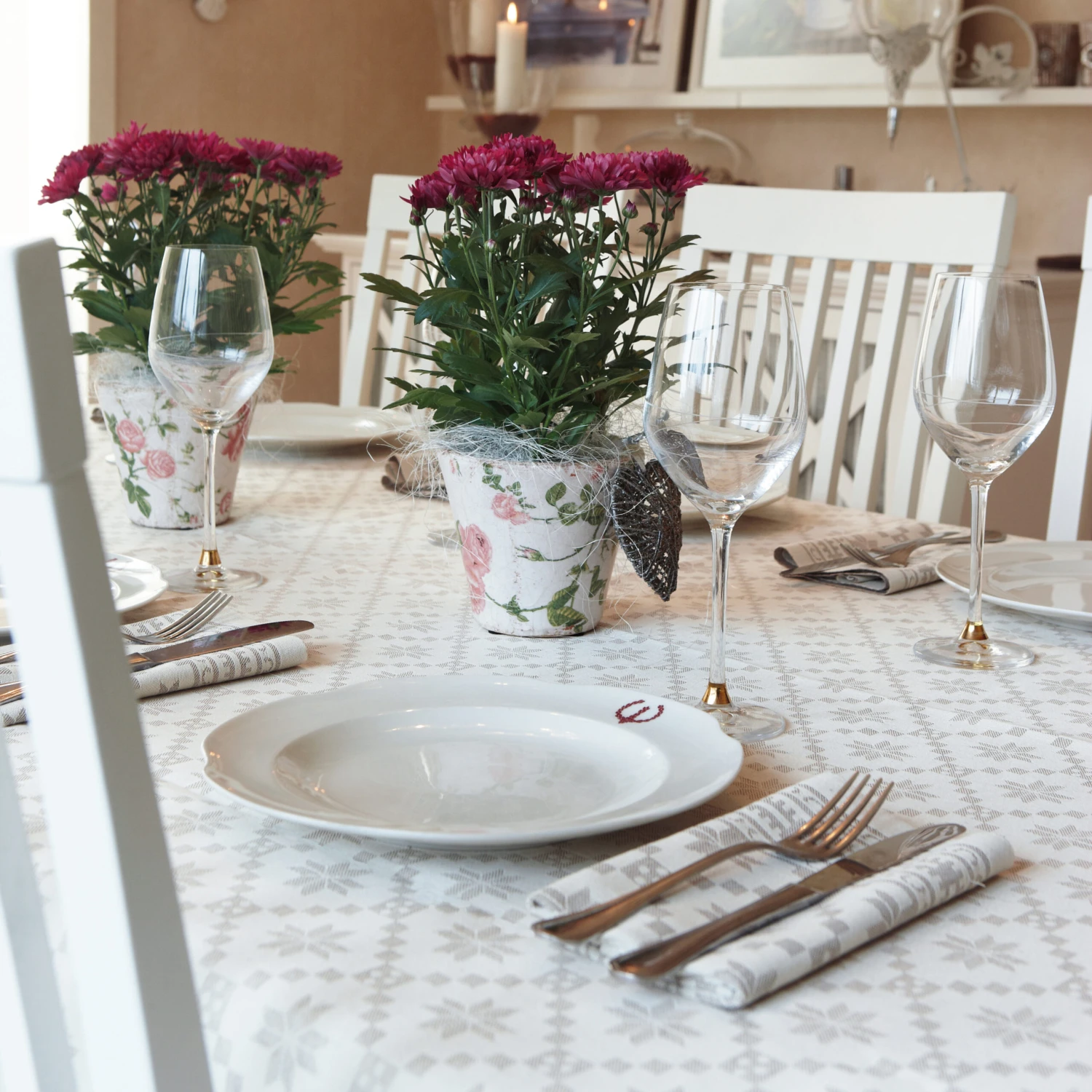 Åttebladrose Tafelkleed Beige 2 Åttebladrose Tafelkleed Beige - Afbeelding 2