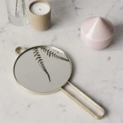 Ferm LIVING Poise Handspiegel -Copenhaging Winkel p 30577 01 02 f700d5006a