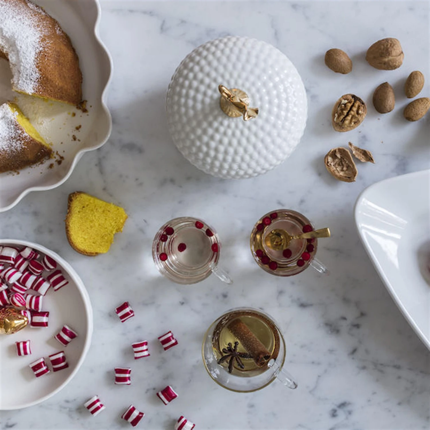 Sagaform Schaal Eikel Met Deksel 4 Sagaform Schaal Eikel Met Deksel - Afbeelding 4